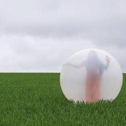 Le Grand Secret avec Lita Chow Performeuse dans la bulle de la vie