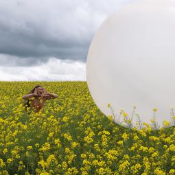 Le Grand Secret avec Lita Chow Performeuse dans la bulle de la vie