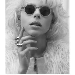 Exposition Hashtag • Katarina